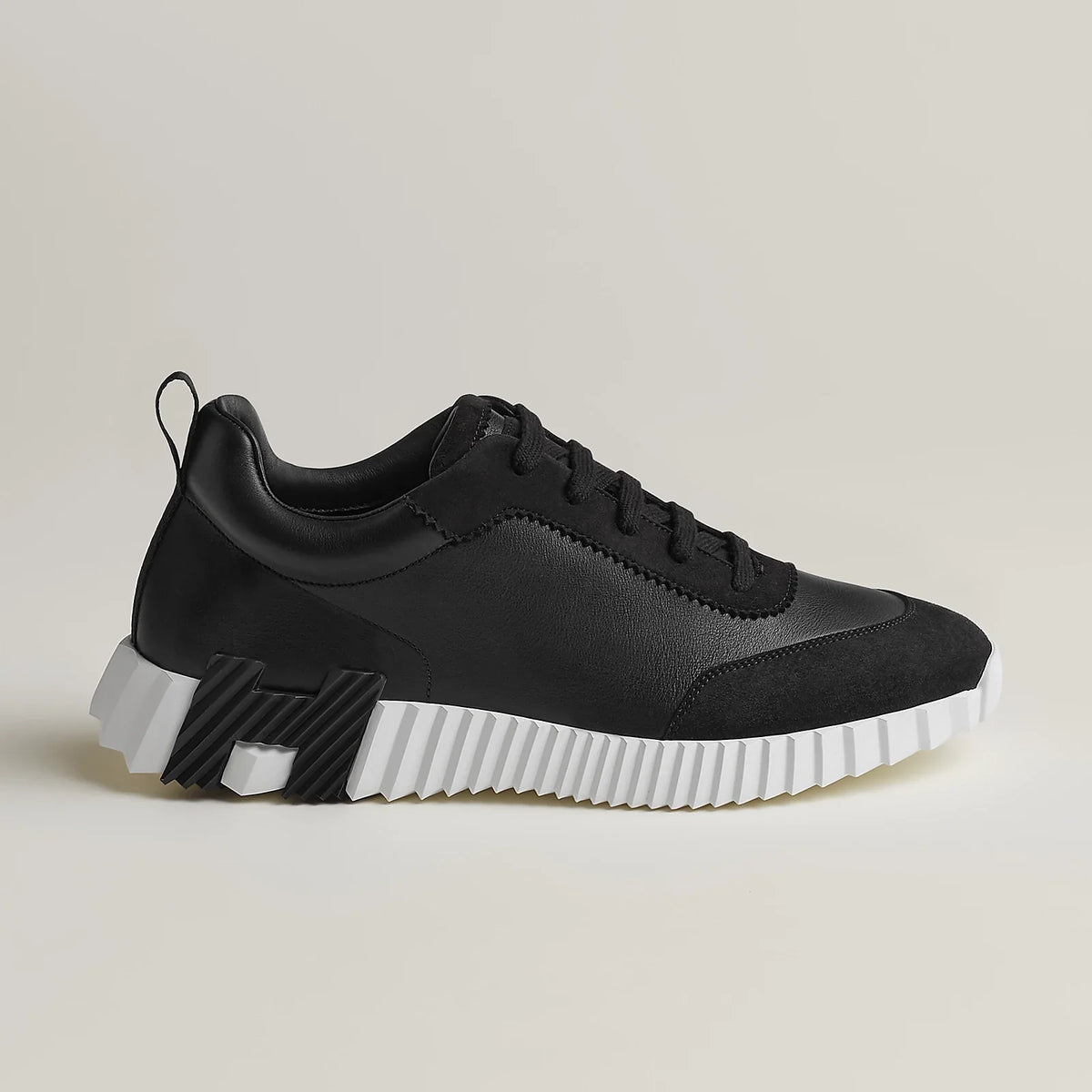 SNEAKERS BOUCING
